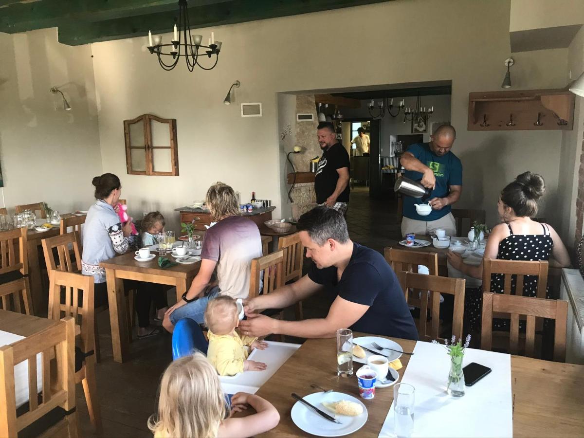 Na Kopecku Ad 1795 - Penzion S Restauraci A Wellness V Podkrkonosi Dvůr Králové nad Labem Buitenkant foto