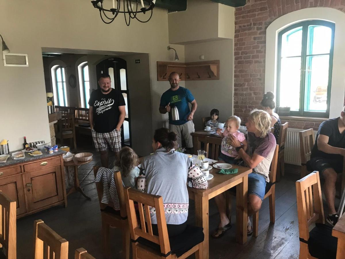 Na Kopecku Ad 1795 - Penzion S Restauraci A Wellness V Podkrkonosi Dvůr Králové nad Labem Buitenkant foto