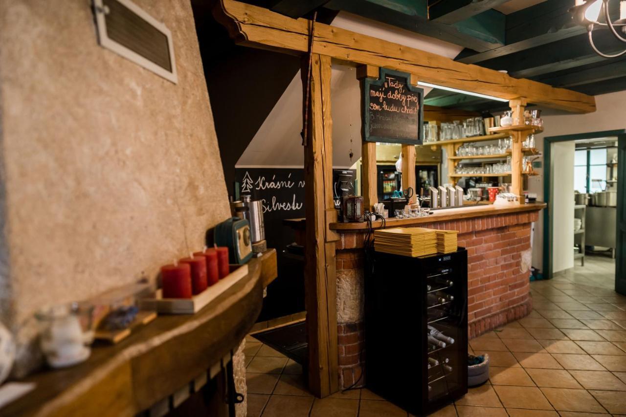 Na Kopecku Ad 1795 - Penzion S Restauraci A Wellness V Podkrkonosi Dvůr Králové nad Labem Buitenkant foto
